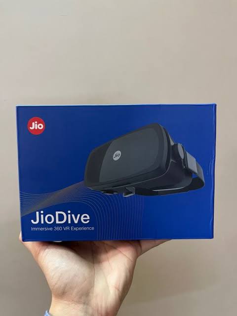 JioDive – VR Headset eshaantraders.in