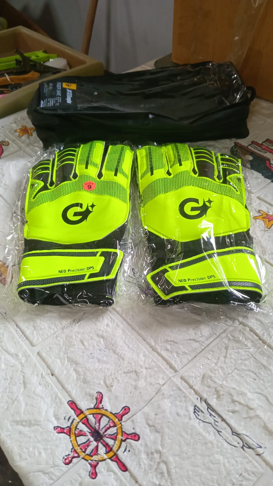 8064 Multi Function Finger Protection Sports kids goalkeeper gloves, football gloves for boys, kids, adults, football training gloves, super grip palm protection gloves (1 Pair) Eshaan Traders