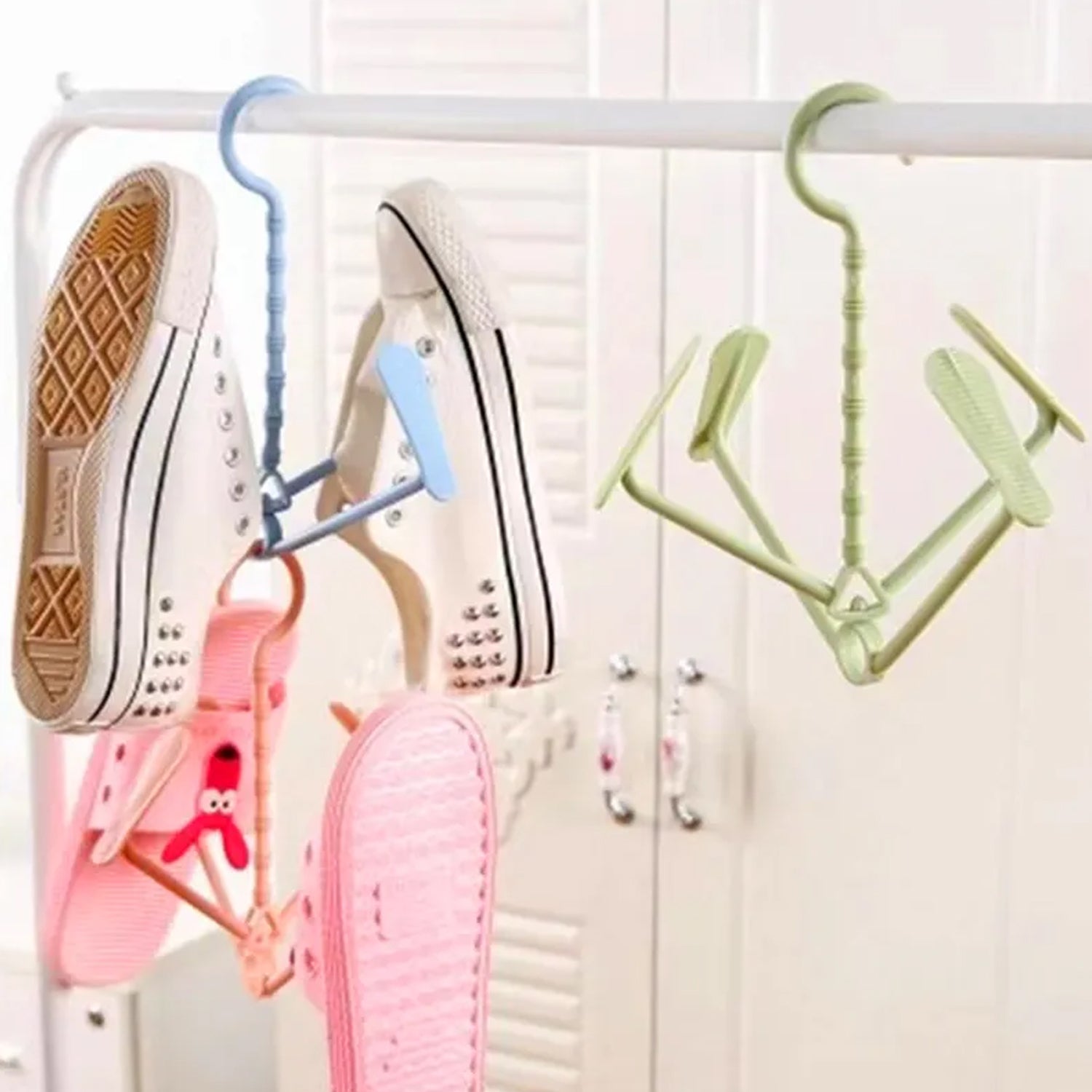 9111 Hanging Shoe Rack Rotating Four Hooks Portable Drying Shoe Rack Wet and Dry Dual-use Drying Shoes Hanger Windproof Eshaan Traders