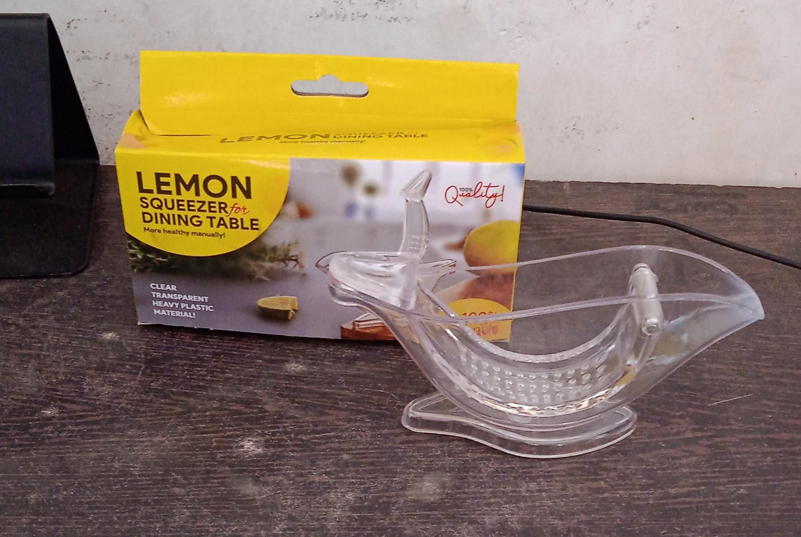 Manual Lemon Slice Squeezer, Portable Transparent Fruit Juicer, Orange Citrus Manual Bird Shape Hand Juicer for Orange Lemon Lime,for Kitchen (Color Box) Eshaan Traders